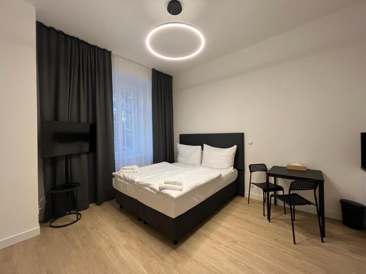 Figaro Suites Prag Exteriör bild