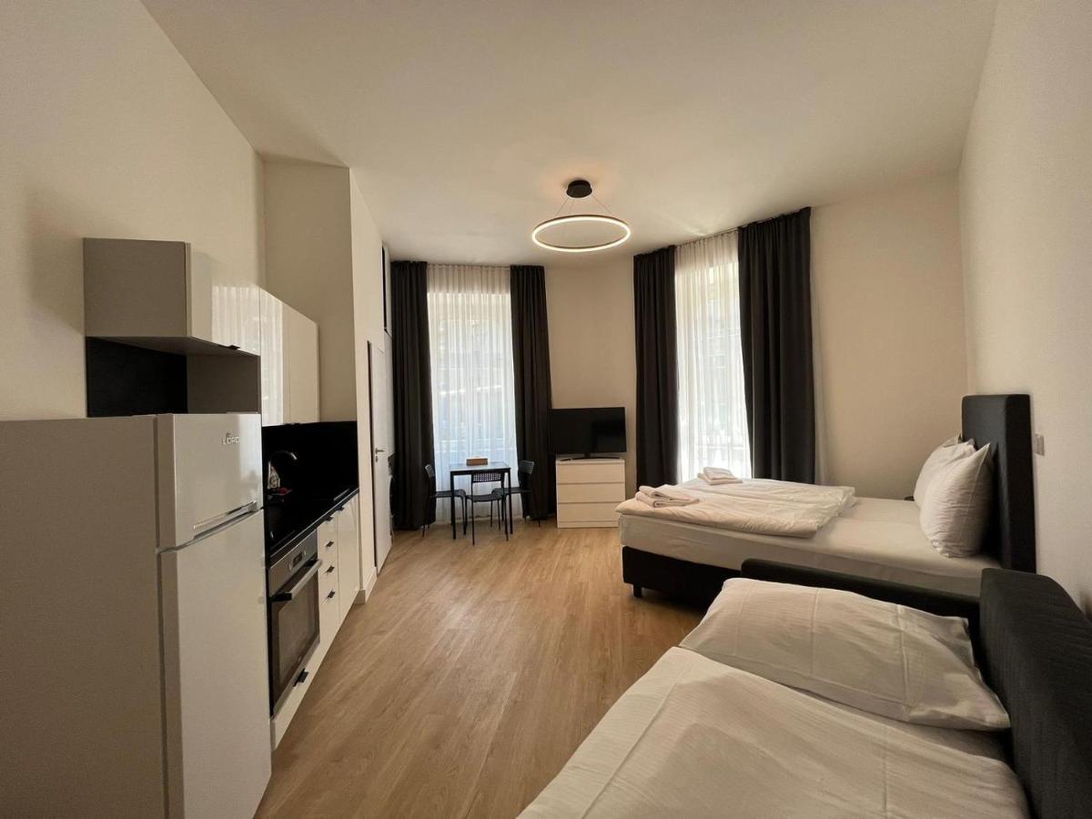 Figaro Suites Prag Exteriör bild